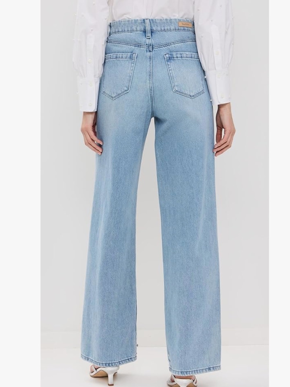 BLANKNYC Franklin Embellished Ribcage Wide-Leg Jeans Light Wash Waist 26 - Picture 8 of 16